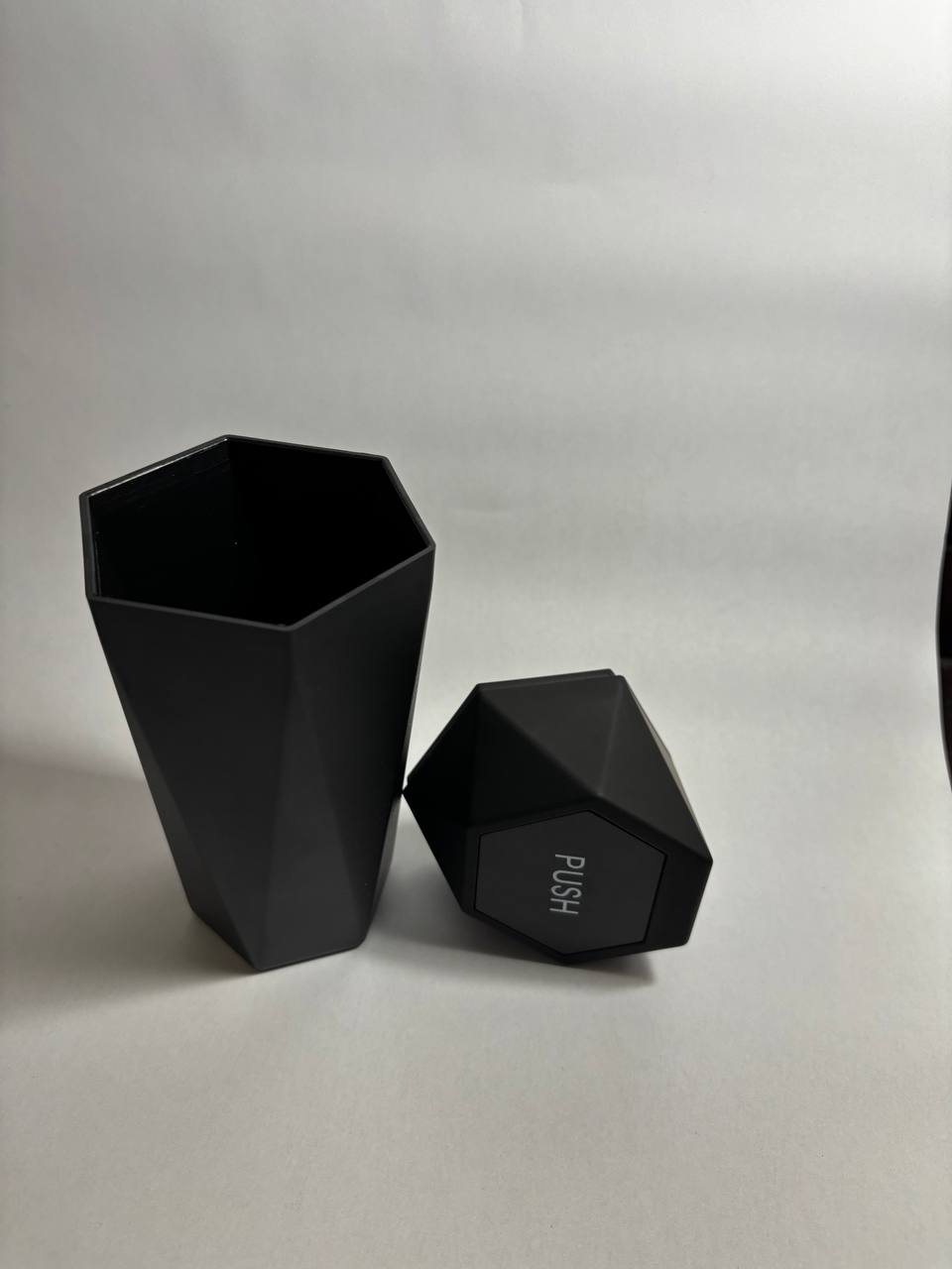 Leakproof Car Trash Cup